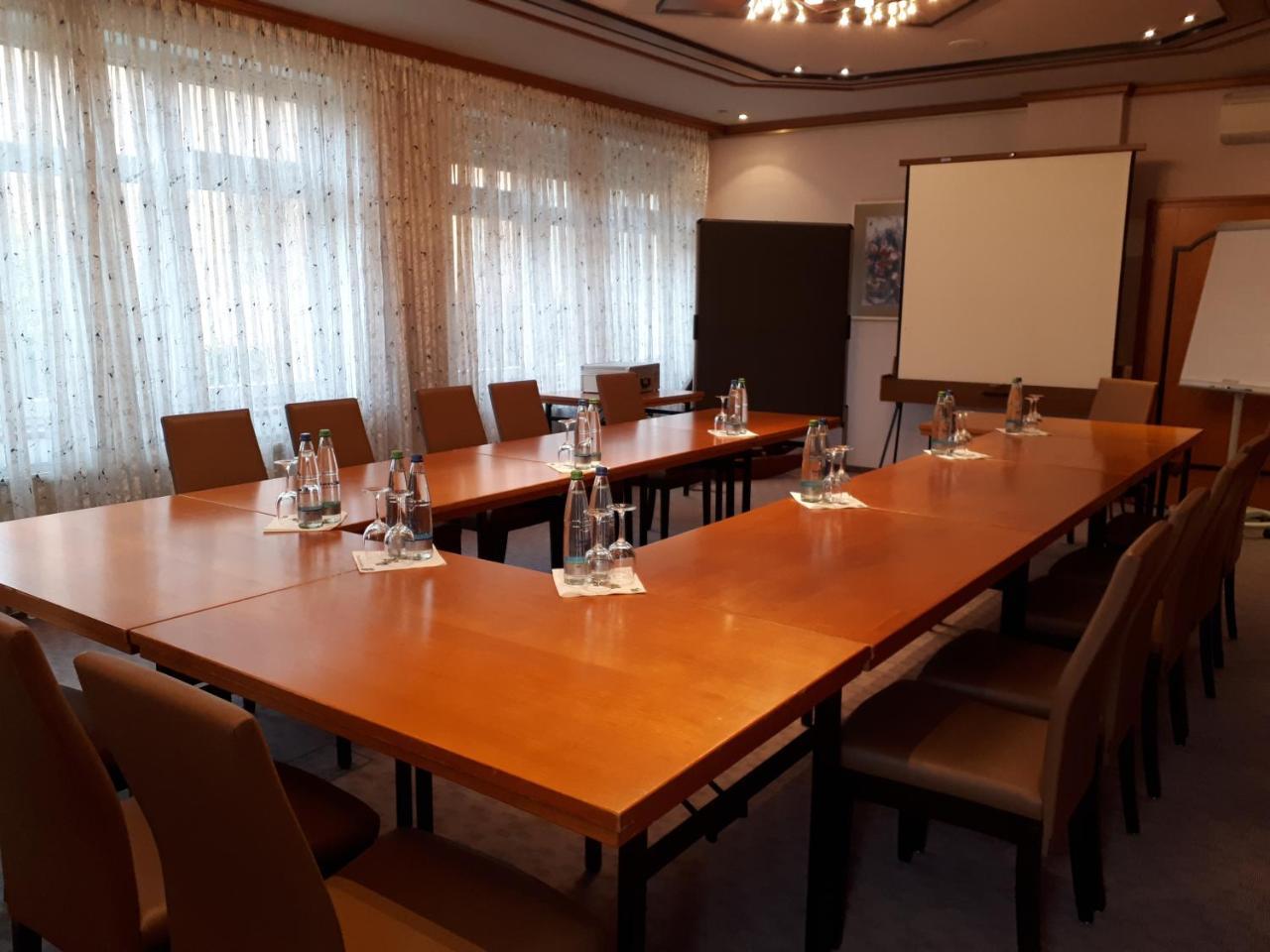 Brauereigasthof Dachsenfranz Hotel 3*