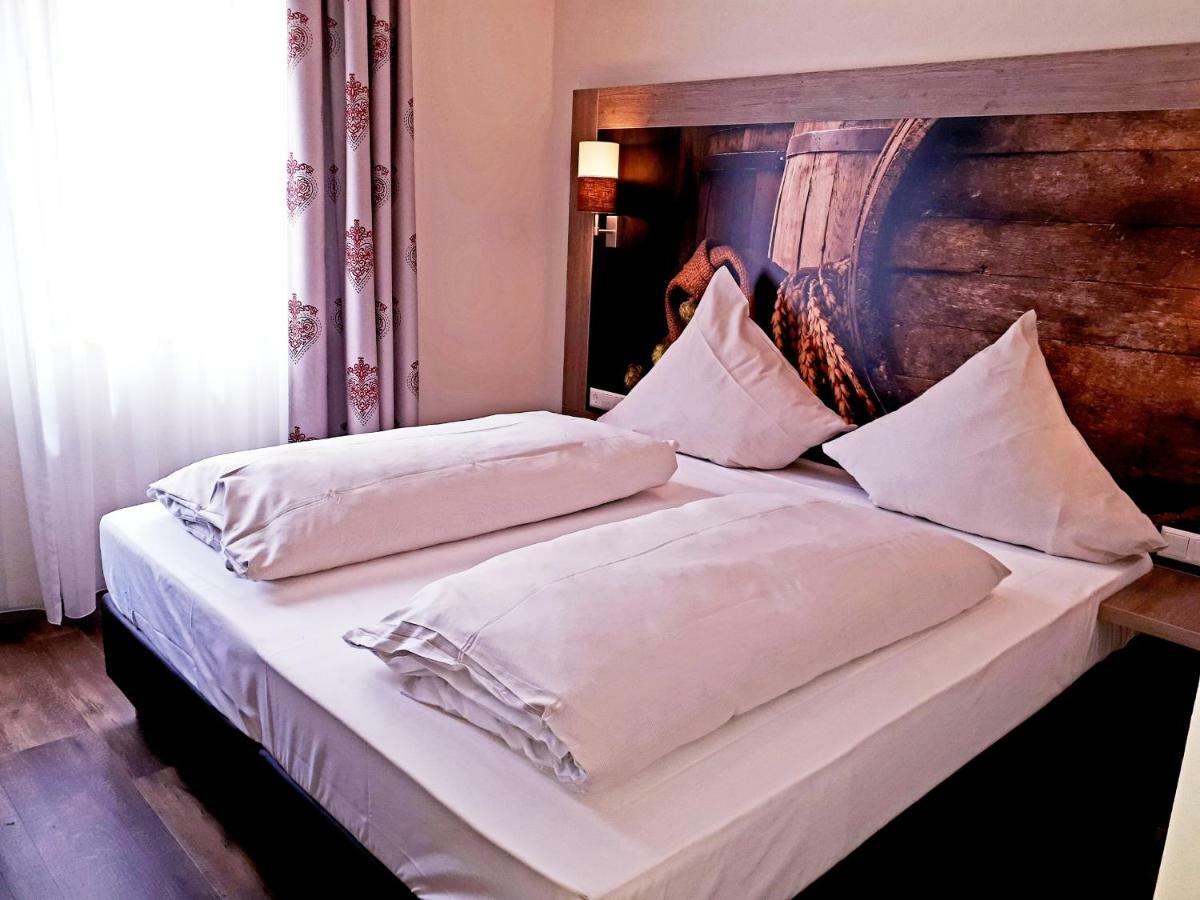 Brauereigasthof Dachsenfranz Hotel 3*